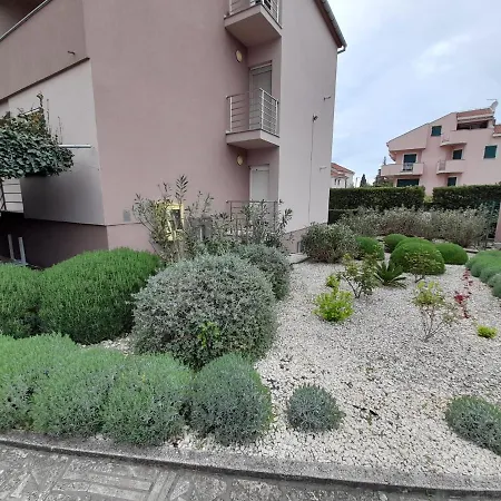 Apartamento Dujmovic Diklo