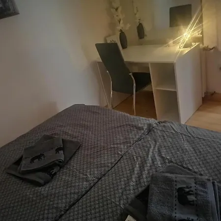 公寓 Dujmovic Diklo 扎达尔